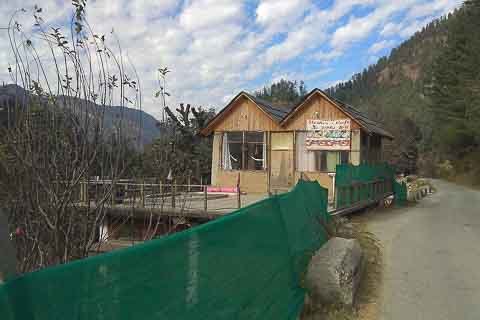 Pine home and cottage jibhi himachal pradesh